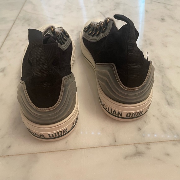 Authentic Dior sneakers - Picture 3 of 5